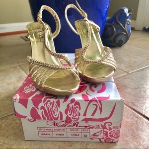 gold sequined heels!! ACCEPTING OFFERS